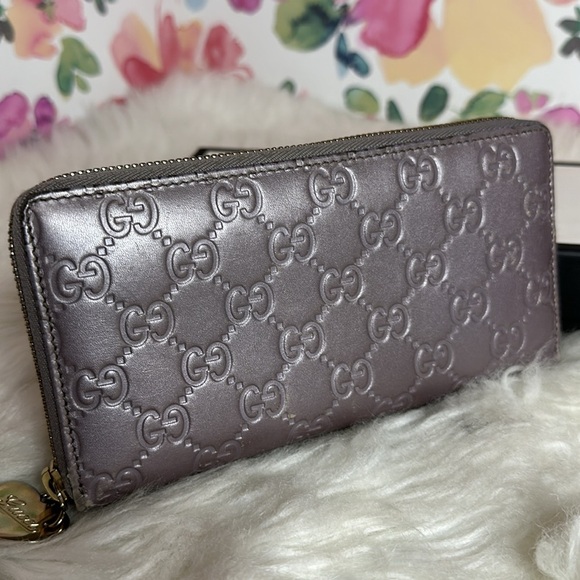 💯Authentic Gucci Zipped Around Long Wallet🍀 - Picture 11 of 16